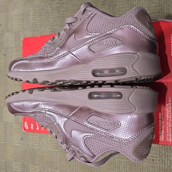 Purple Air Max - Picture 2 of 6